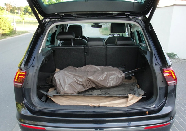 Volkswagen Tiguan cena 54800 przebieg: 177000, rok produkcji 2018 z Brzesko małe 301